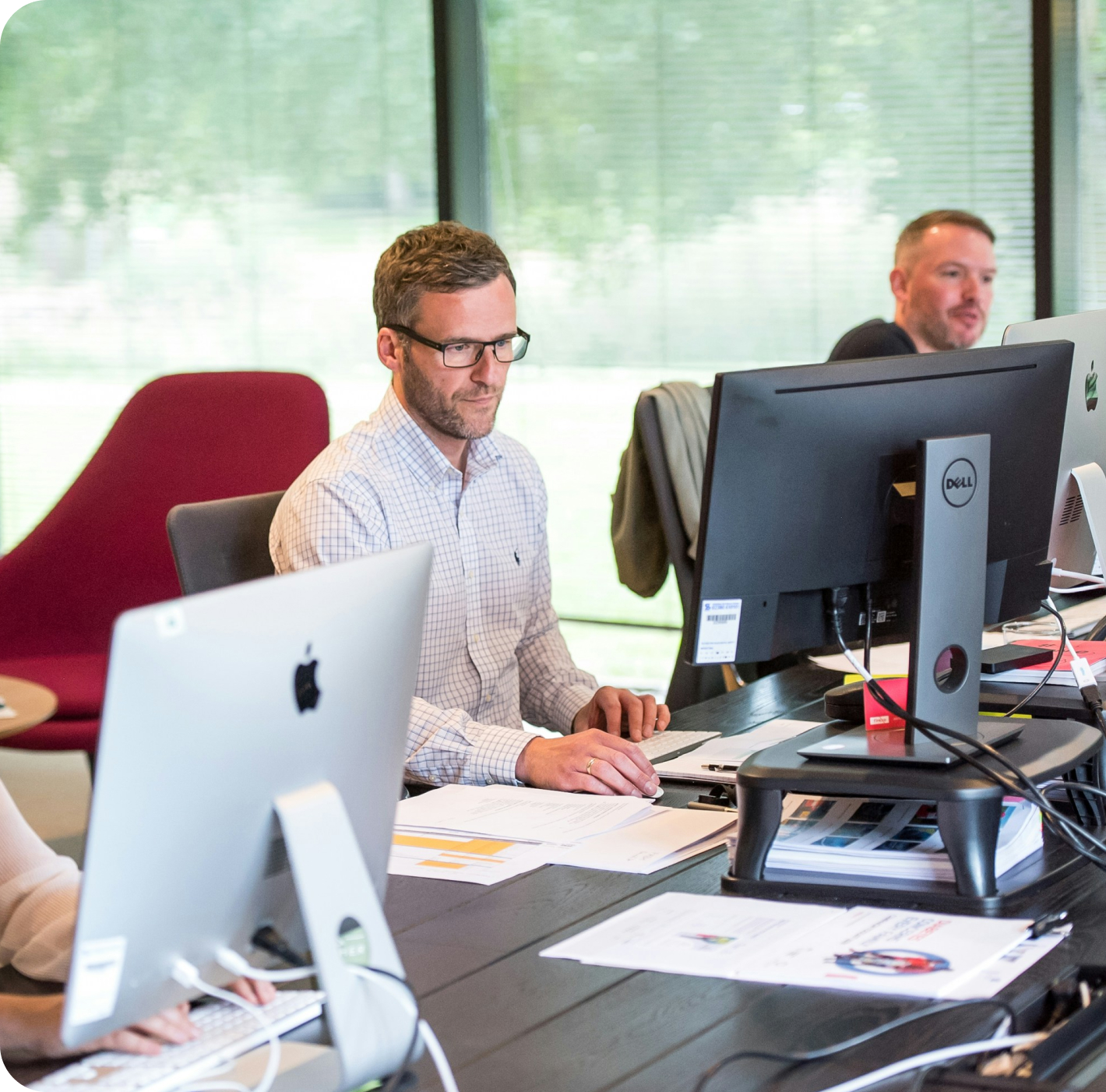 Директор контакт-центра